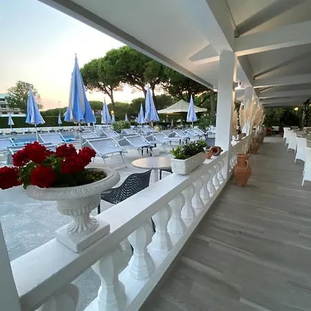 Otel Al Cigno Lignano Sabbiadoro